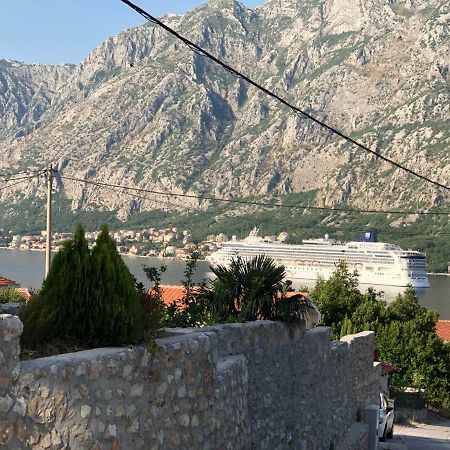 Apartmani Petrija Prčanj Exteriér fotografie