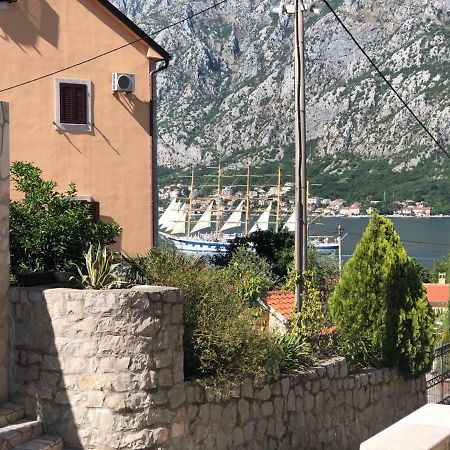 Apartmani Petrija Prčanj Exteriér fotografie