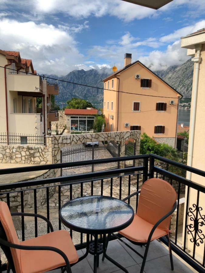 Apartmani Petrija Prčanj Exteriér fotografie