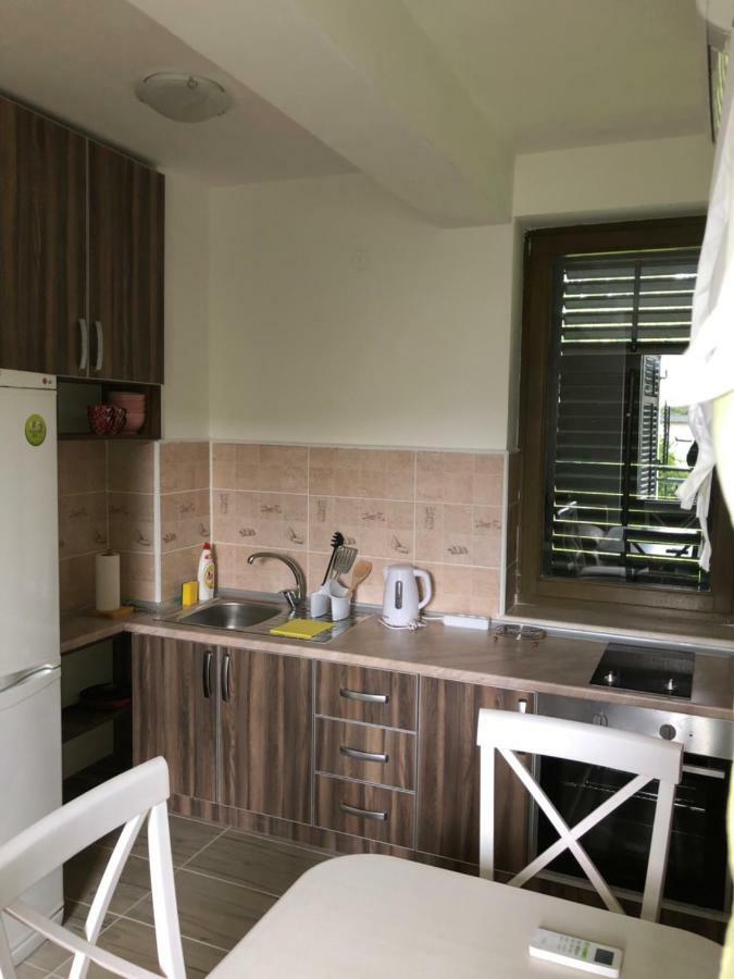 Apartmani Petrija Prčanj Exteriér fotografie