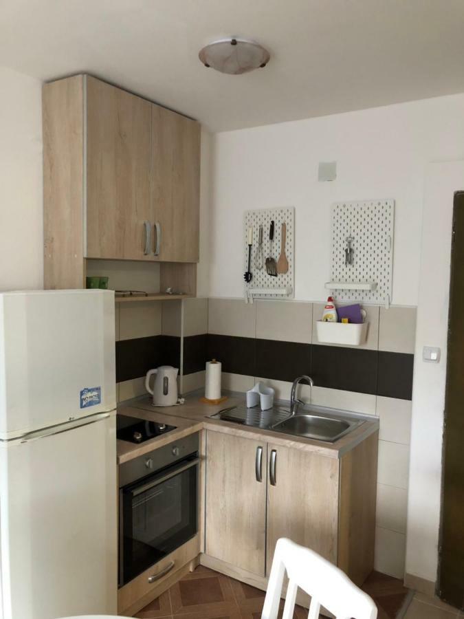 Apartmani Petrija Prčanj Exteriér fotografie