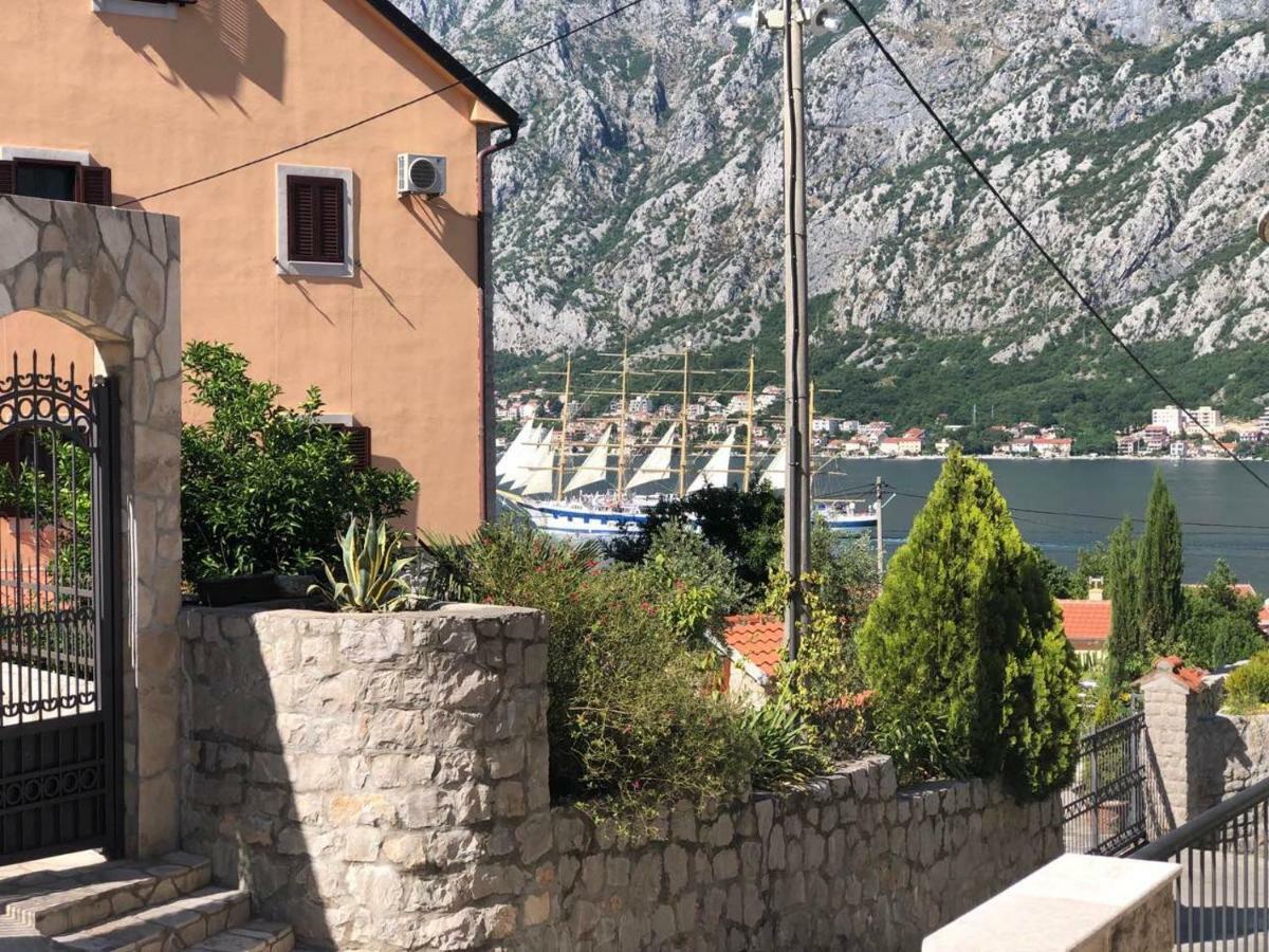 Apartmani Petrija Prčanj Exteriér fotografie