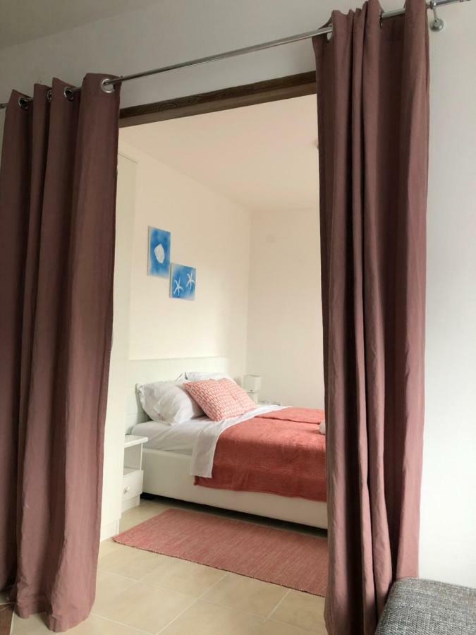 Apartmani Petrija Prčanj Exteriér fotografie